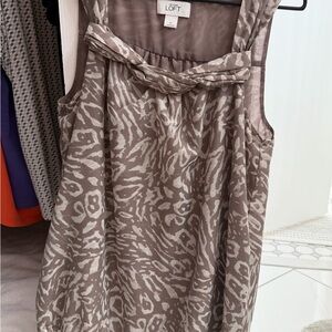 LOFT Taupe Patterned Sleeveless Blouse